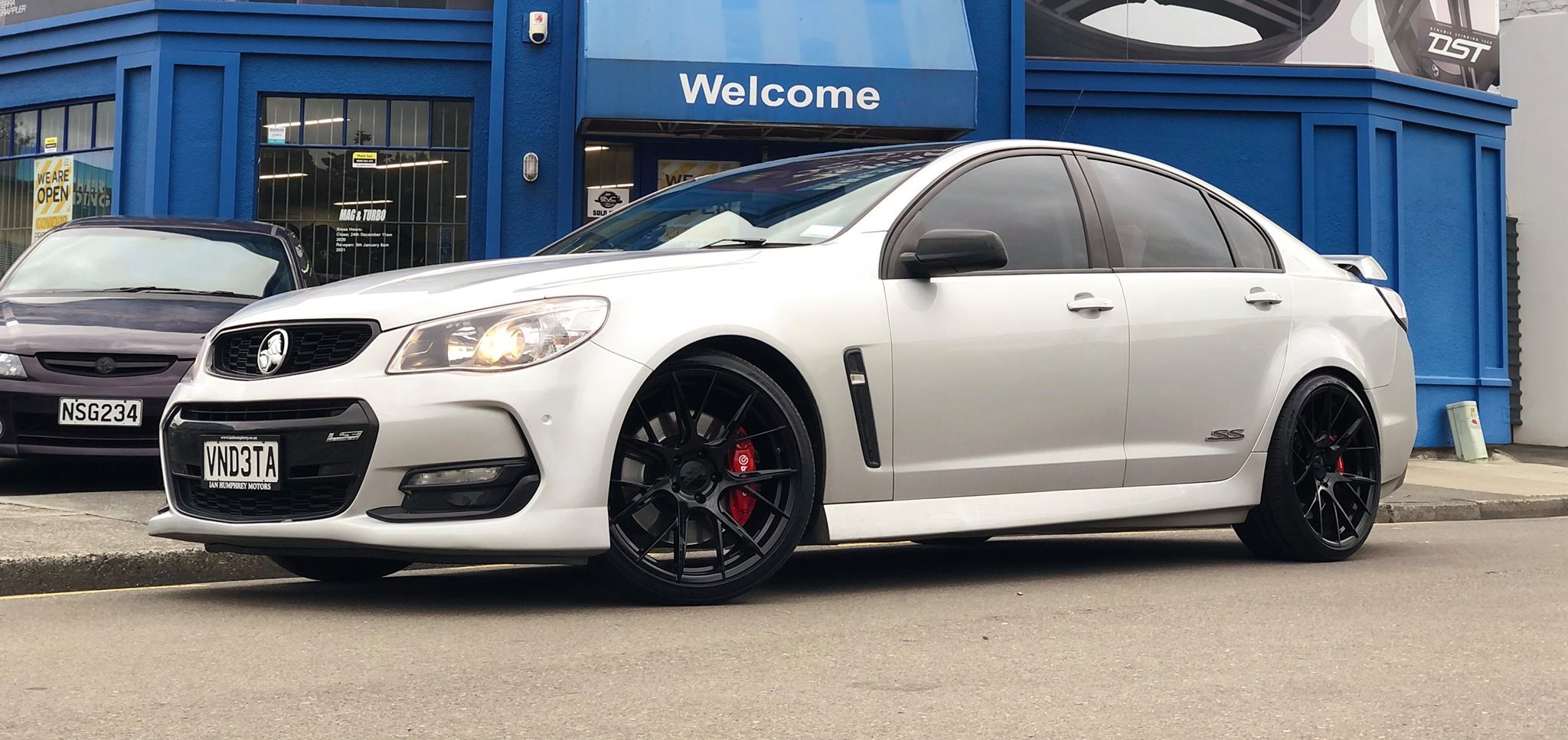 Holden Commodore Forum Rocker 360 Link Automotive Styling Specialists